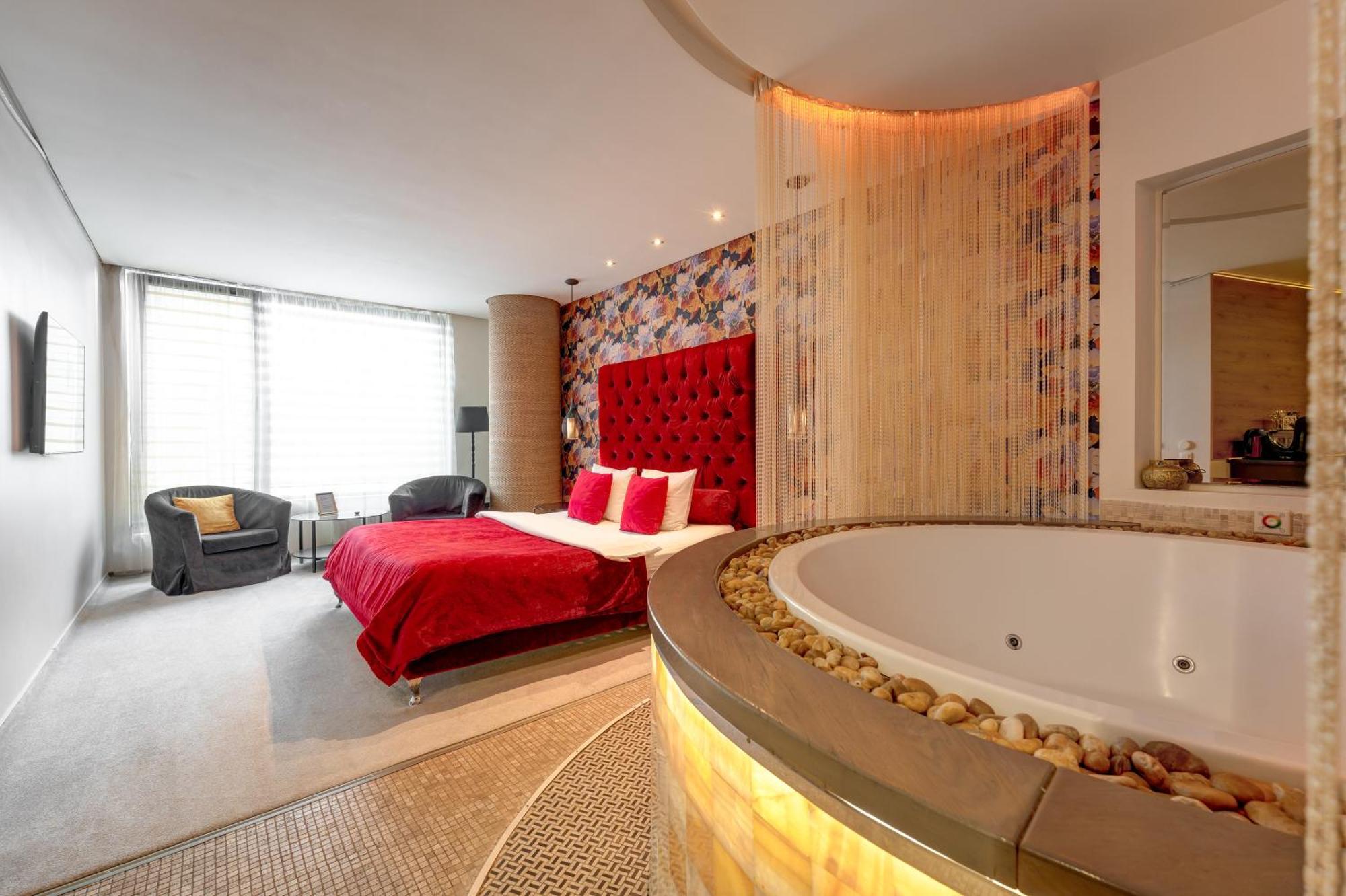 Apartments With Jaccuzi Vilnius Bagian luar foto